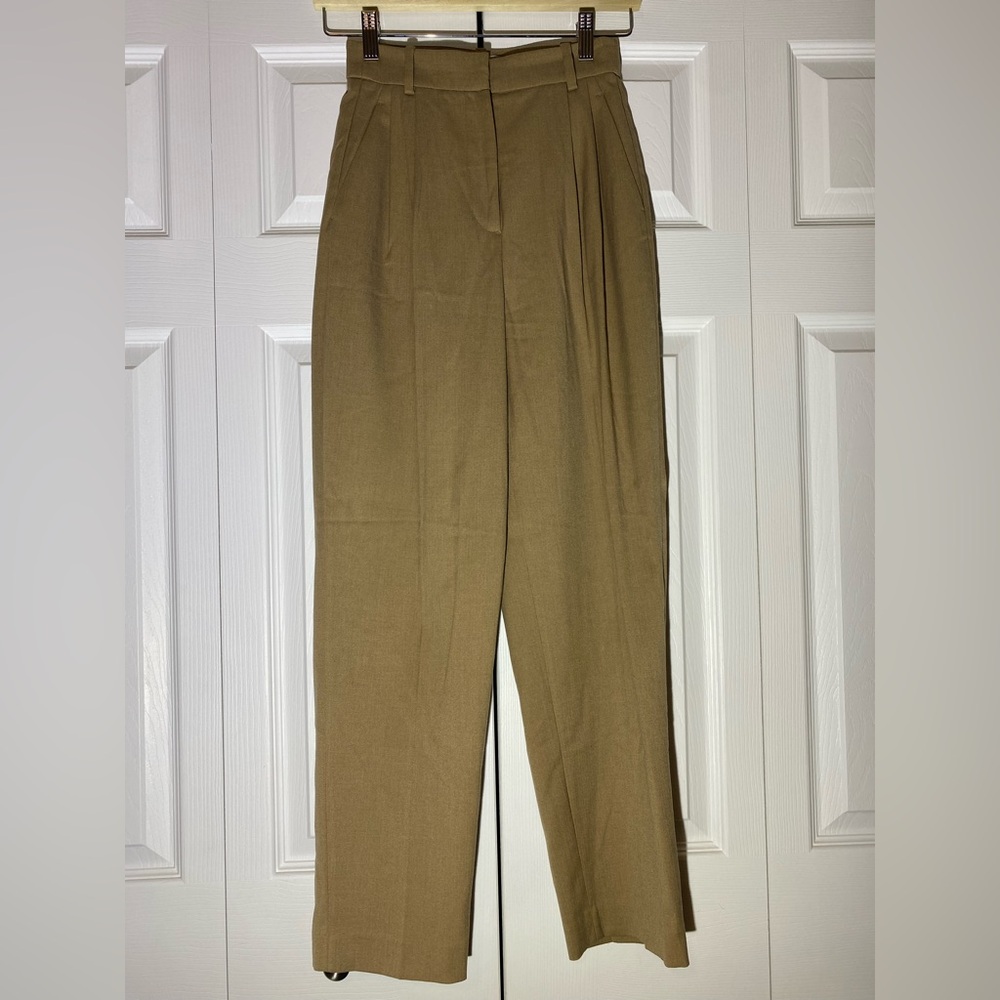 H&M Tan Pleated Trousers